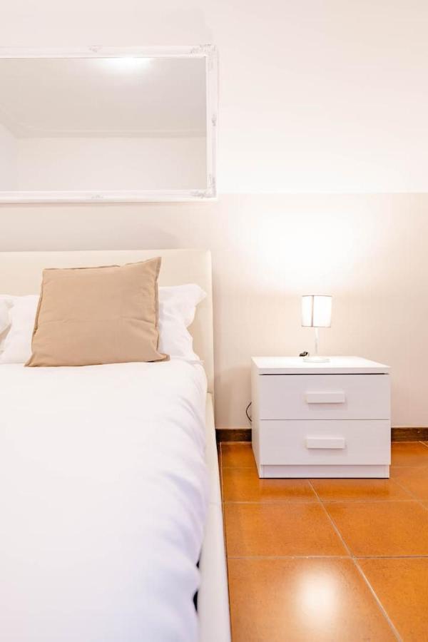 New! Casa Micheli A Trastevere โรม ภายนอก รูปภาพ